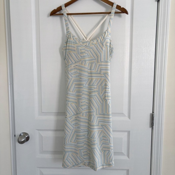 Title Nine Yes Dress Medium Shattered Stripe - Picture 9 of 9